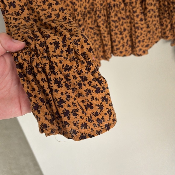 Zara Bohemian Floral Shirt, Size S. - Picture 4 of 7